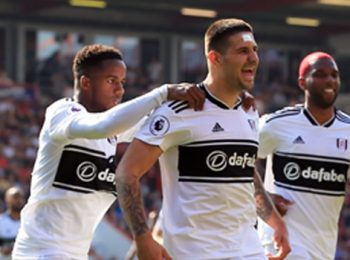 Fulham muốn giữ chân tiền đạo chủ lực Aleksandar Mitrovic